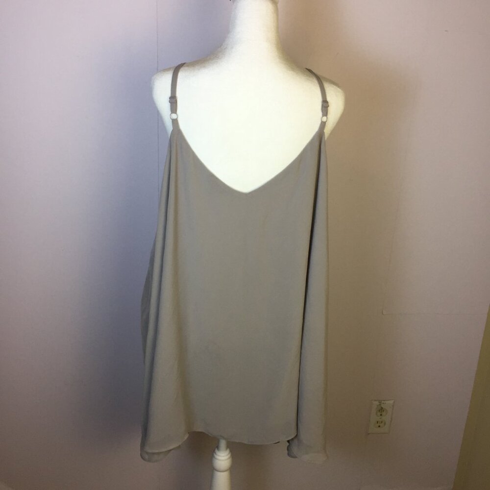 Torrid Sophie Camisole Tank Top Size 5X Womans Beige Plus V-neck Layered Chiffon - Picture 2 of 12